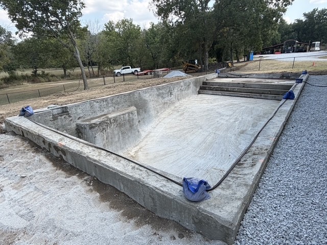 Residential Swimming Pool photo 7
