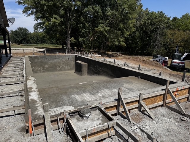 Residential Swimming Pool photo 6