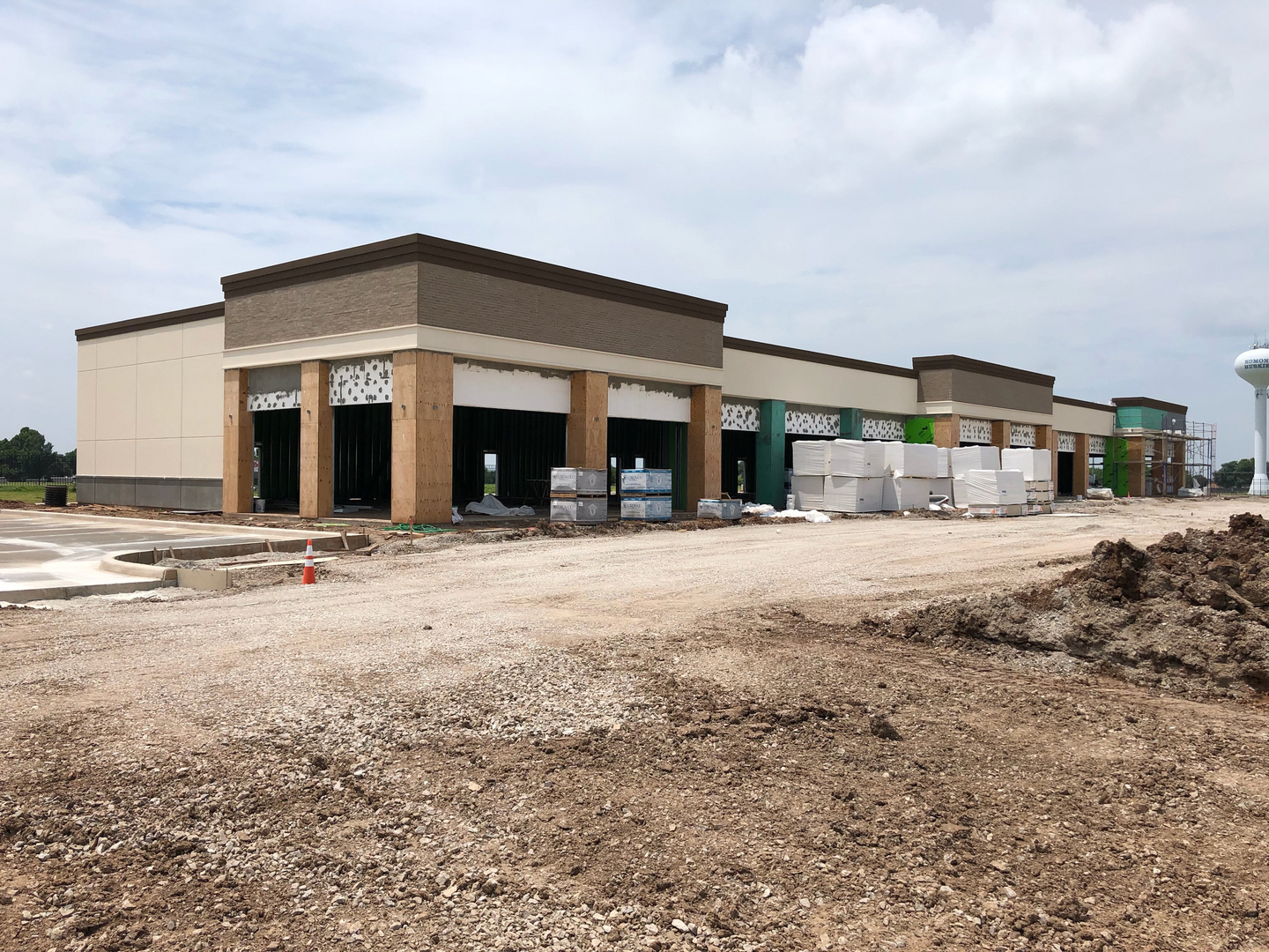 Edmond Towne Center photo 7